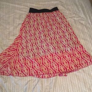 Mid length skirt